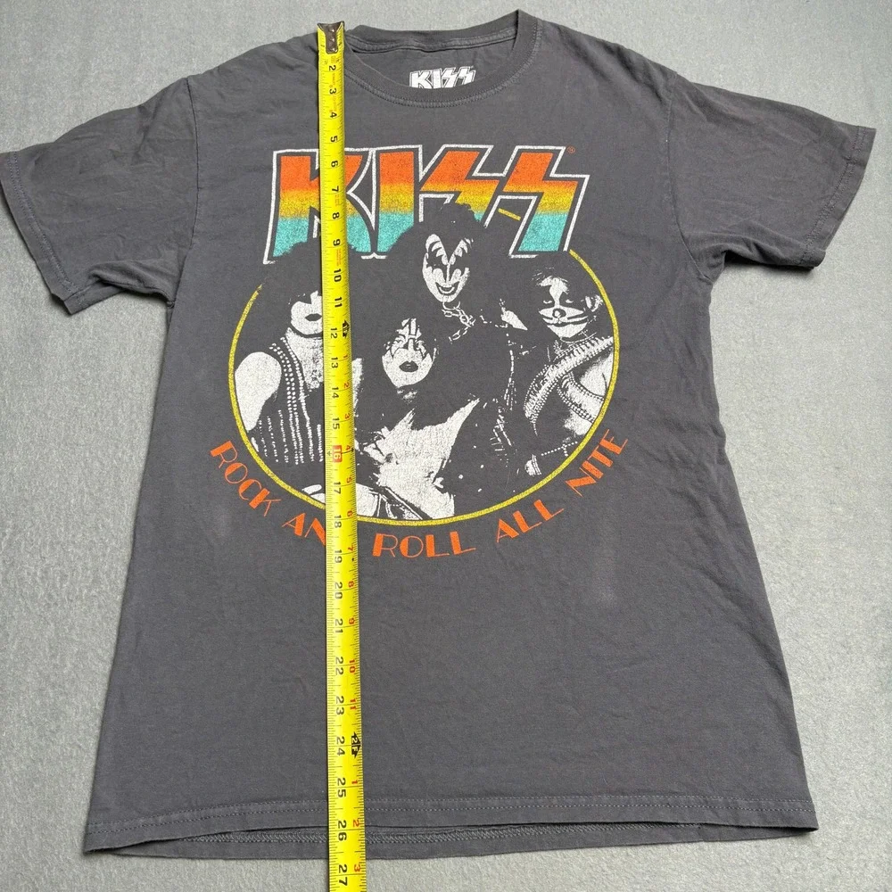 KISS Rock and Roll All Nite Band Tee Charc Gray Graphic T-Shirt Small Mad Engine